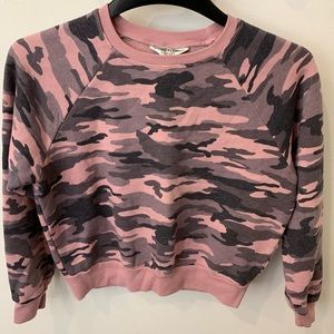 Hard Tail Girls Camo Cropped Pullover.